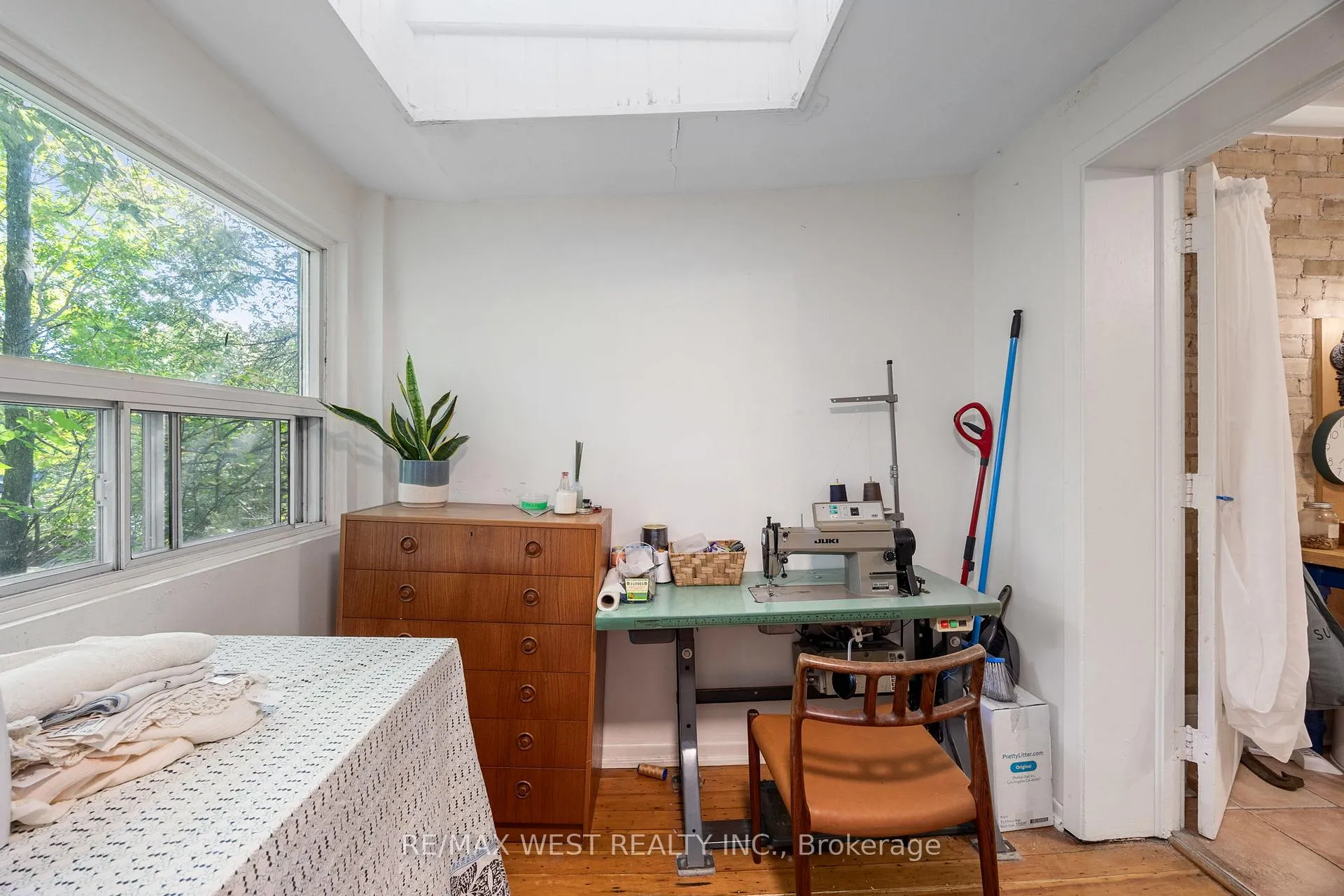 Photo 34 of 935 Bathurst Street, Toronto, The Annex — HOMEH