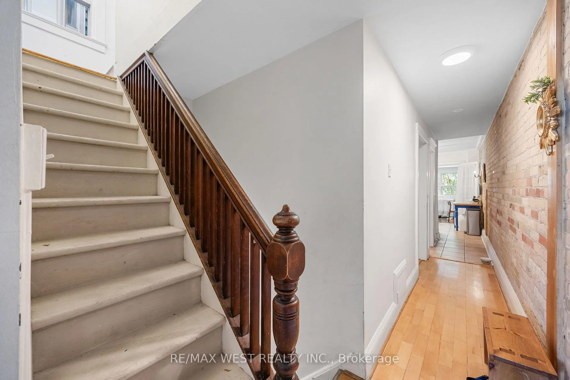 Photo 36 of 935 Bathurst Street, Toronto, The Annex — HOMEH