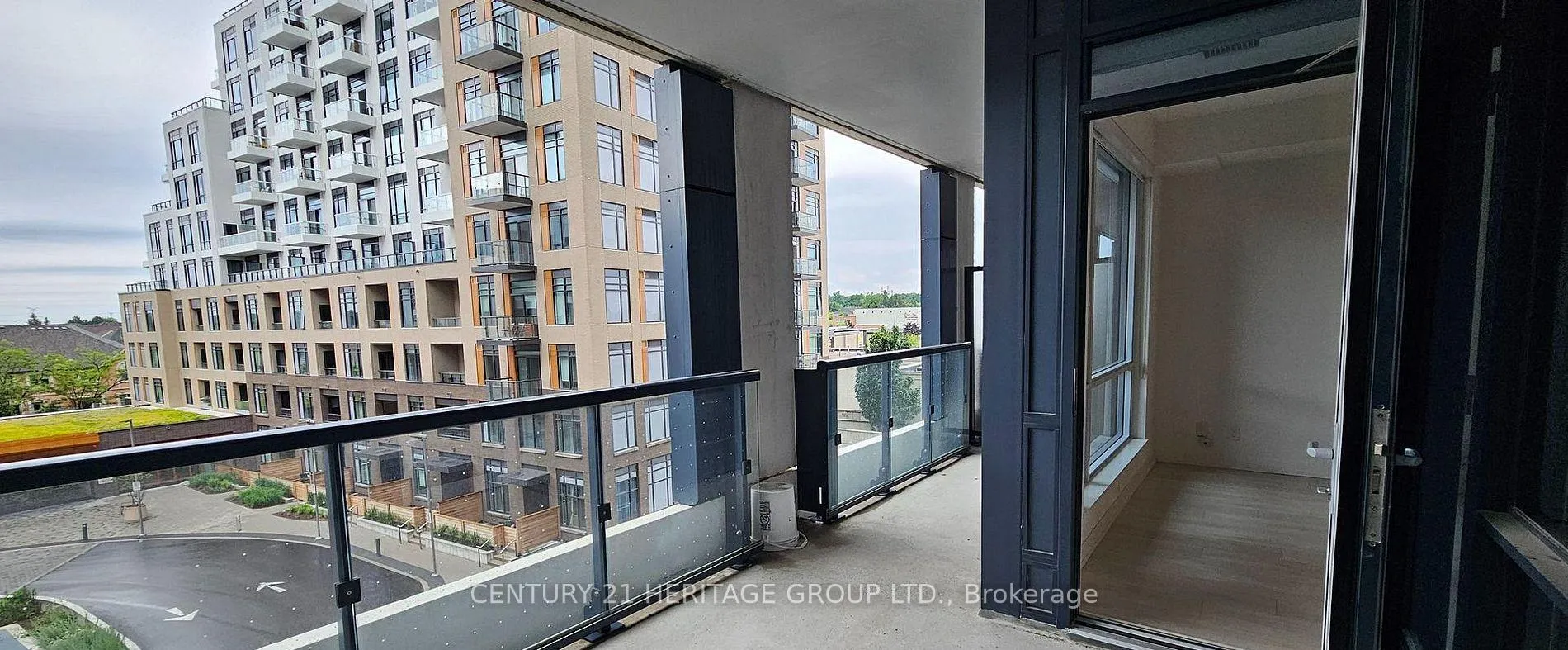 Photo 9 of Unit 432, 7950 Bathurst Street, Vaughan, Beverley Glen — HOMEH