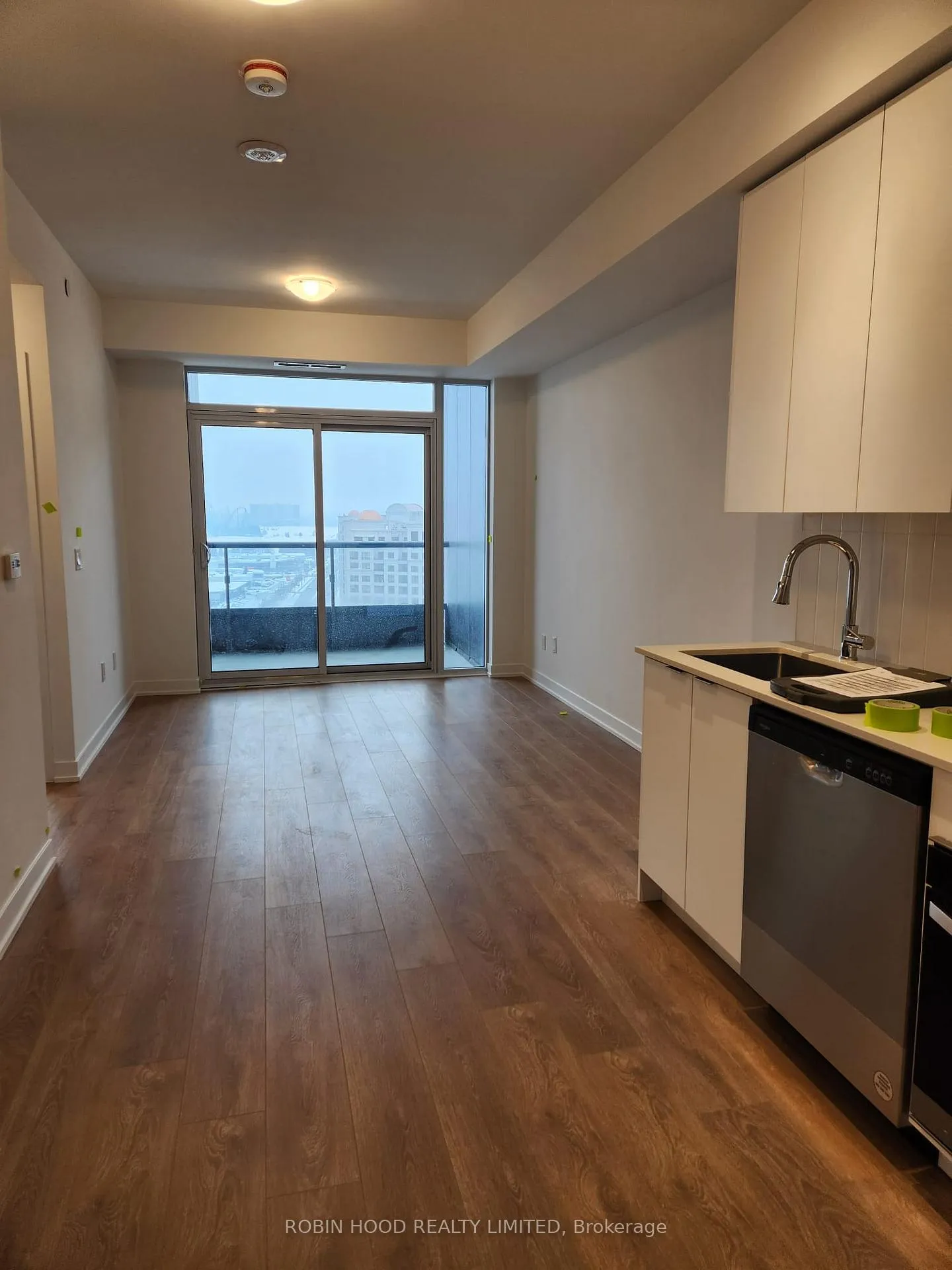 Photo 5 of Unit 1825, 498 Caldari Road, Vaughan, Concord — HOMEH