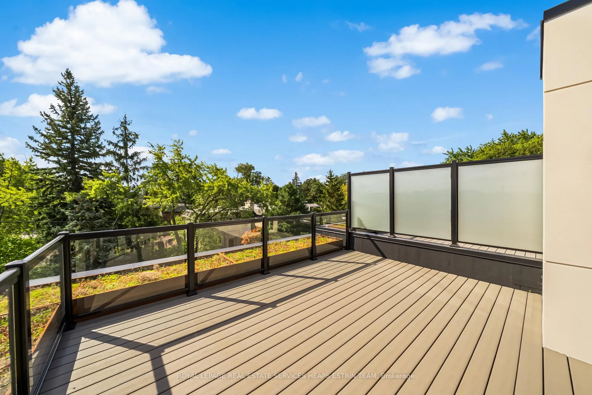 Photo 36 of 38 Evergreen Gardens, Toronto, Leaside — HOMEH