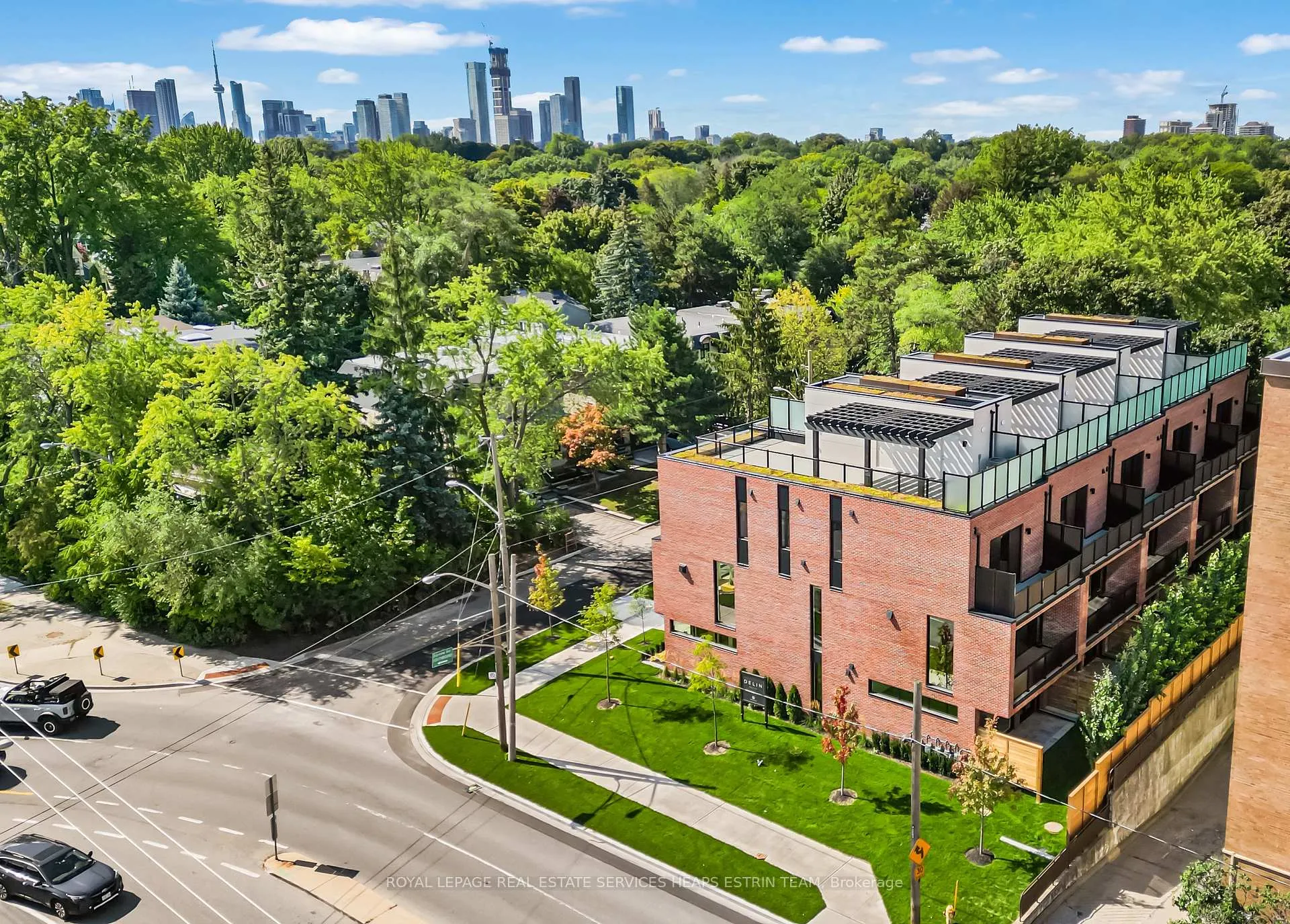 Photo 45 of 38 Evergreen Gardens, Toronto, Leaside — HOMEH