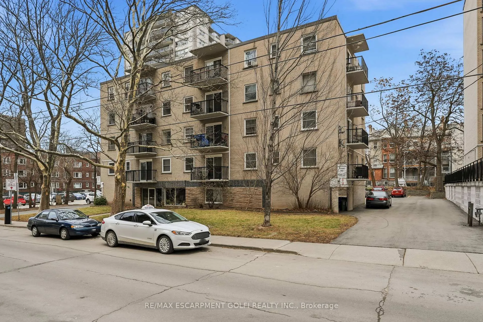 Photo 2 of Unit 308, 40 Robinson Street, Hamilton, Durand — HOMEH