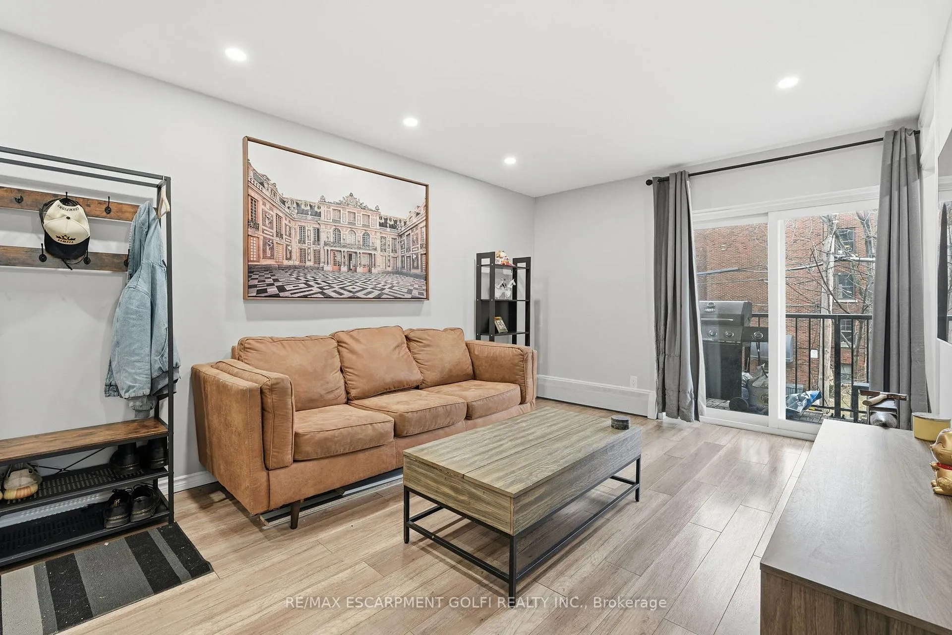 Photo 5 of Unit 308, 40 Robinson Street, Hamilton, Durand — HOMEH
