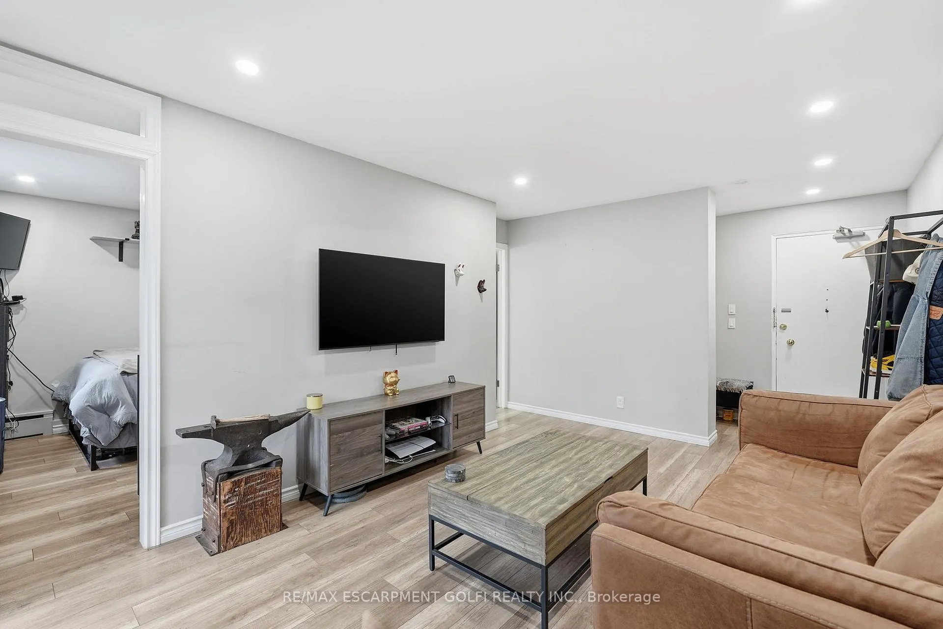 Photo 6 of Unit 308, 40 Robinson Street, Hamilton, Durand — HOMEH