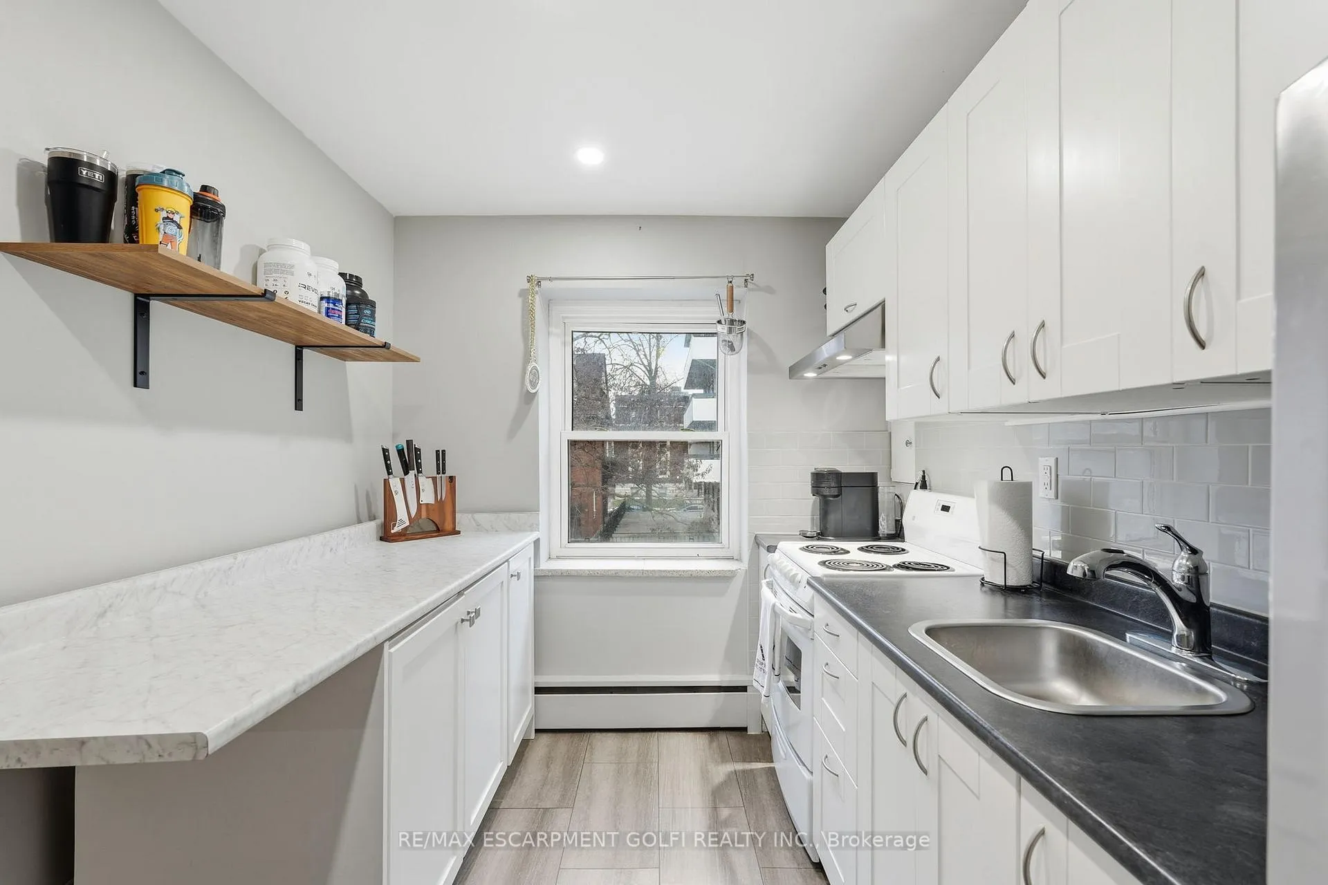 Photo 8 of Unit 308, 40 Robinson Street, Hamilton, Durand — HOMEH