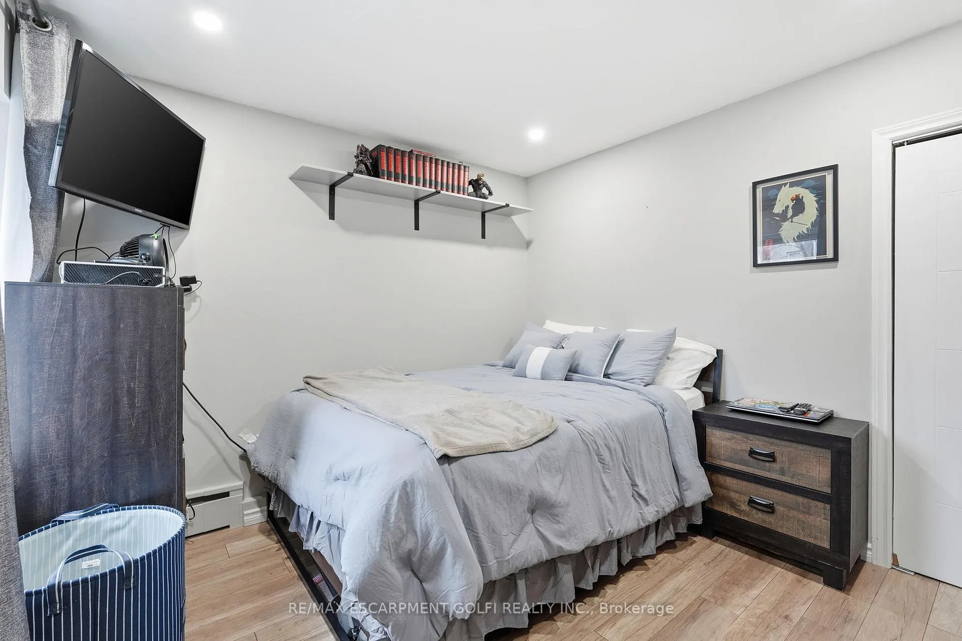 Photo 9 of Unit 308, 40 Robinson Street, Hamilton, Durand — HOMEH