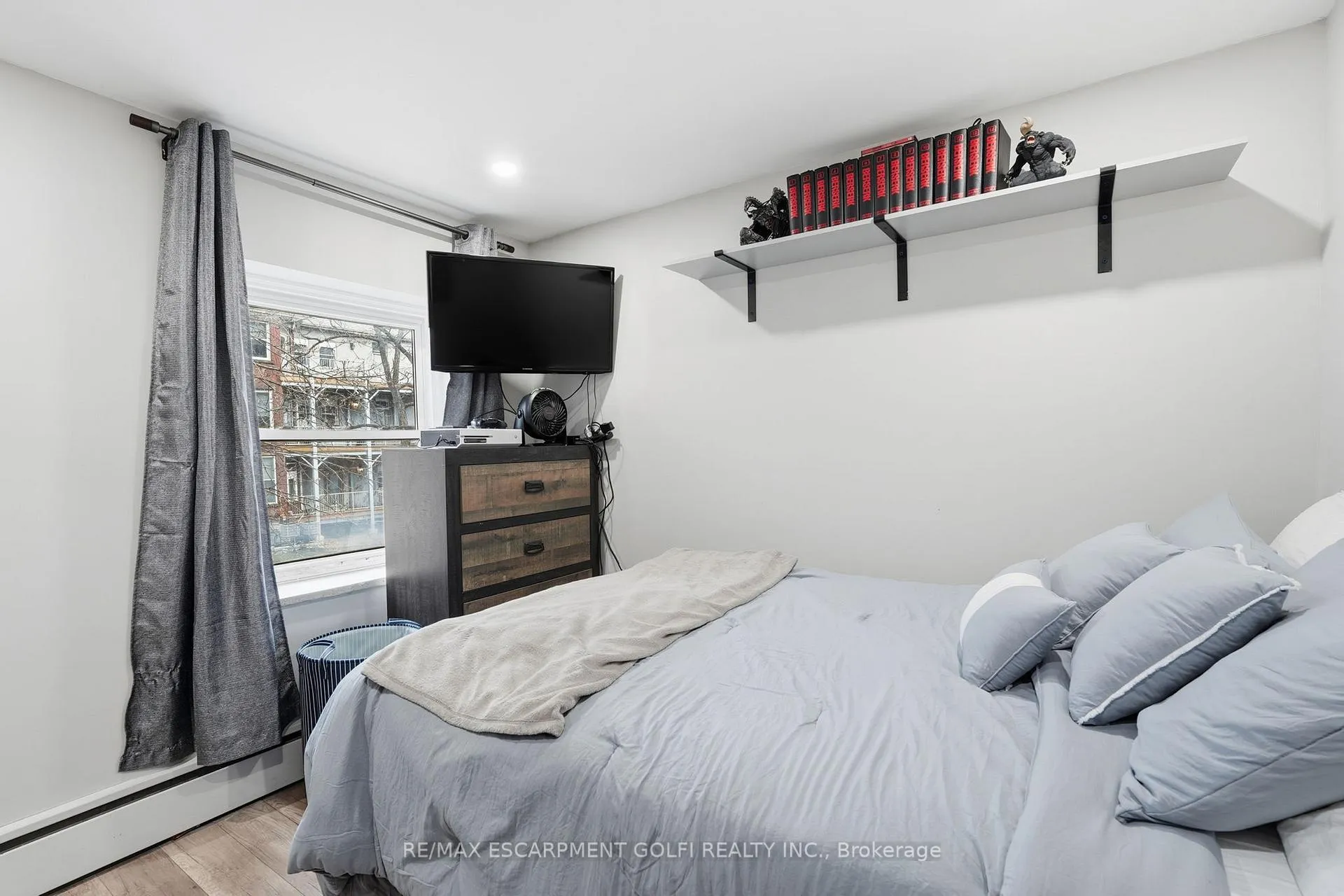 Photo 10 of Unit 308, 40 Robinson Street, Hamilton, Durand — HOMEH