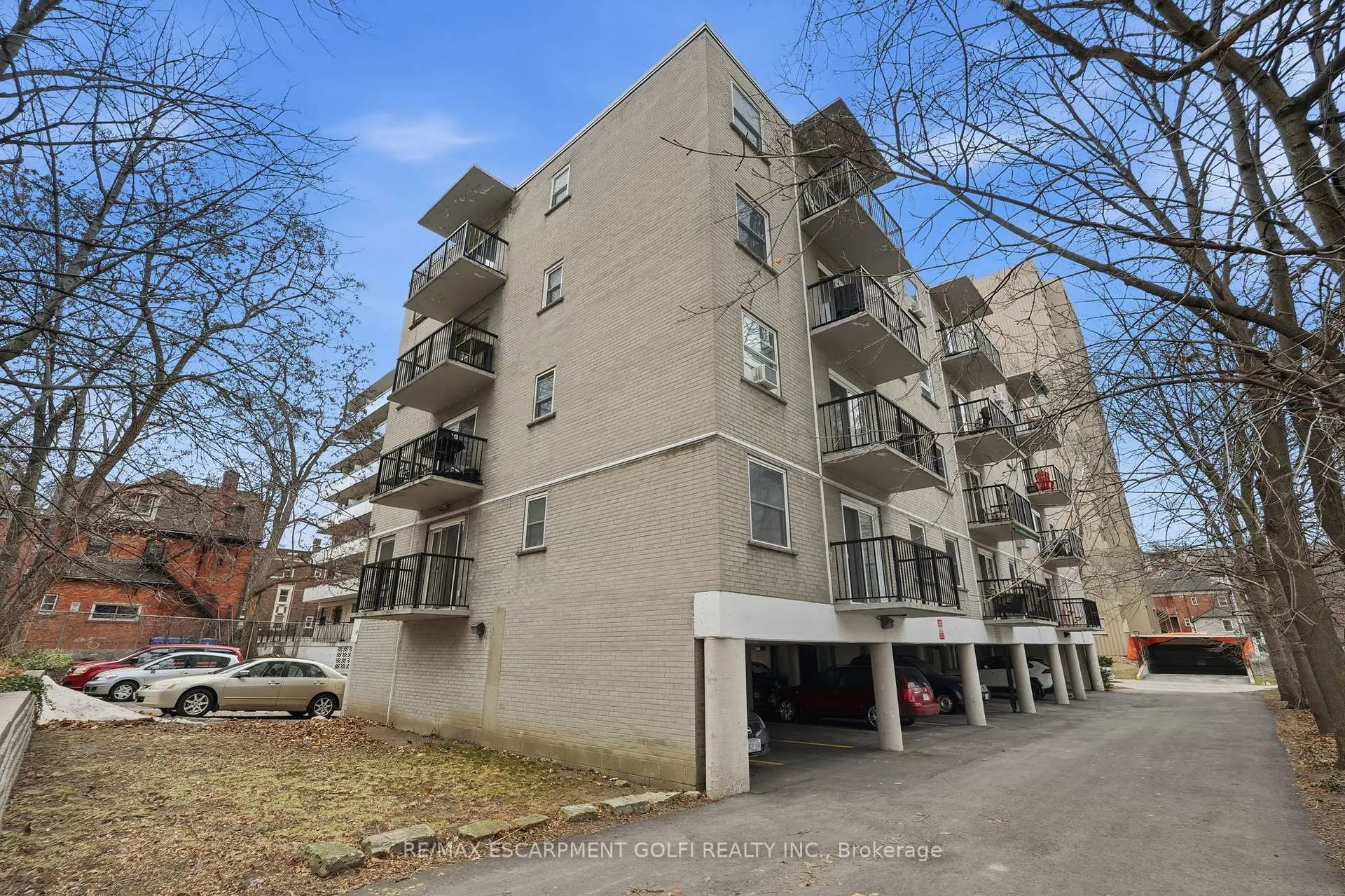 Photo 15 of Unit 308, 40 Robinson Street, Hamilton, Durand — HOMEH