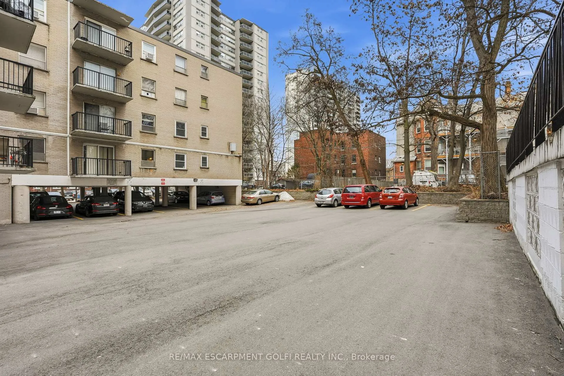 Photo 16 of Unit 308, 40 Robinson Street, Hamilton, Durand — HOMEH