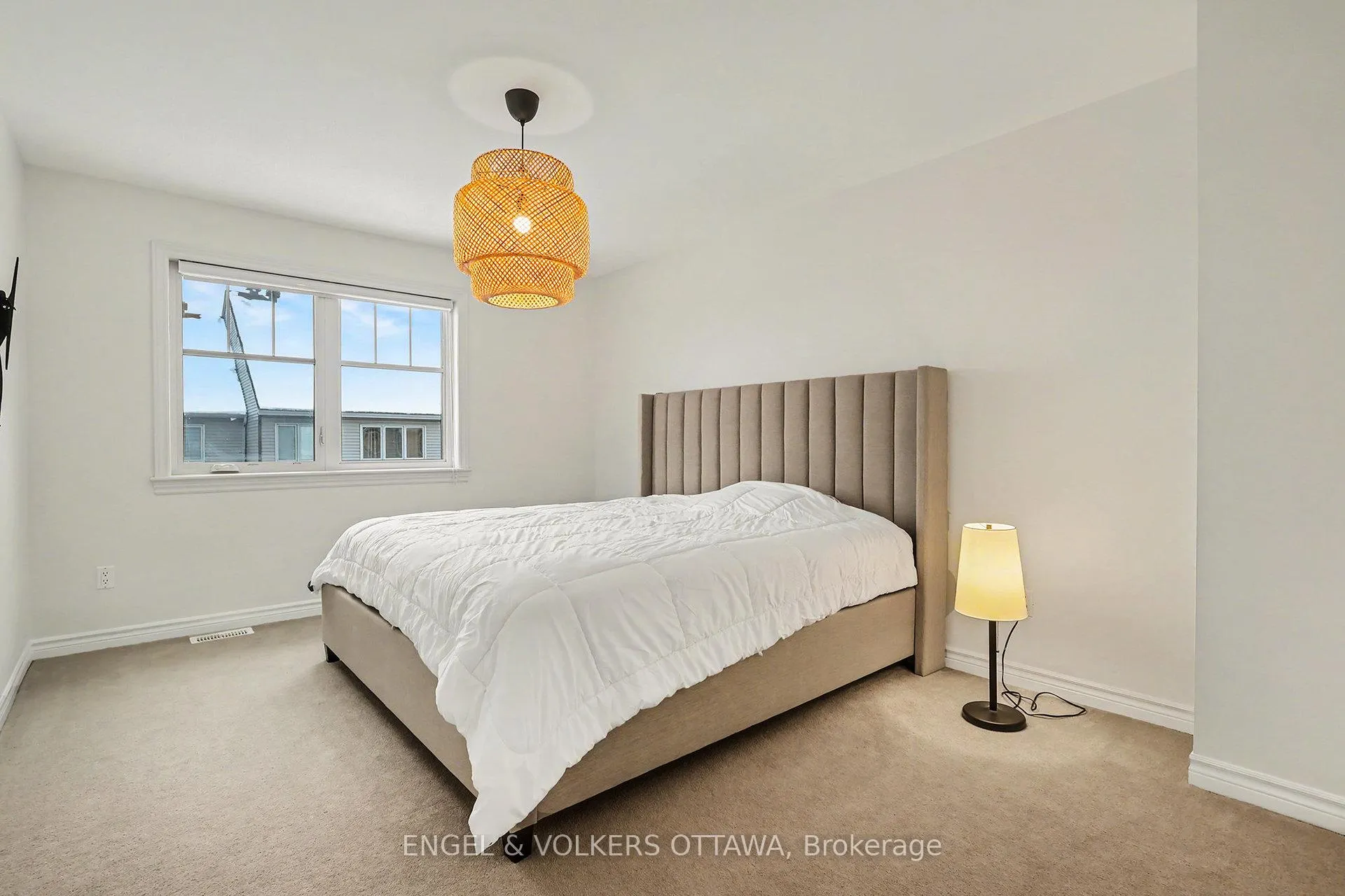 Photo 5 of 3987 Kelly Farm Drive, Ottawa, Blossom Park/Kemp Park/Findlay Creek — HOMEH