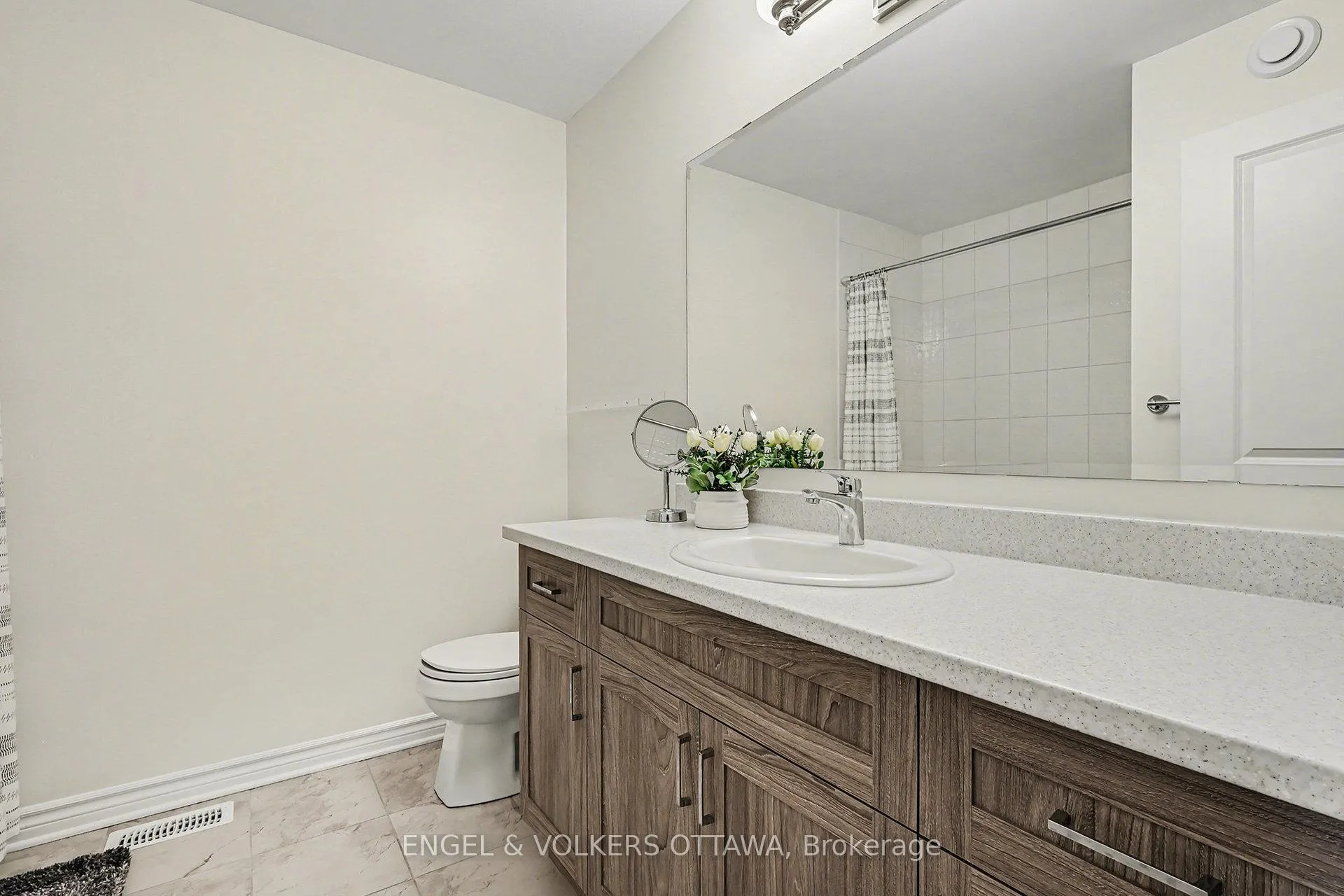 Photo 6 of 3987 Kelly Farm Drive, Ottawa, Blossom Park/Kemp Park/Findlay Creek — HOMEH