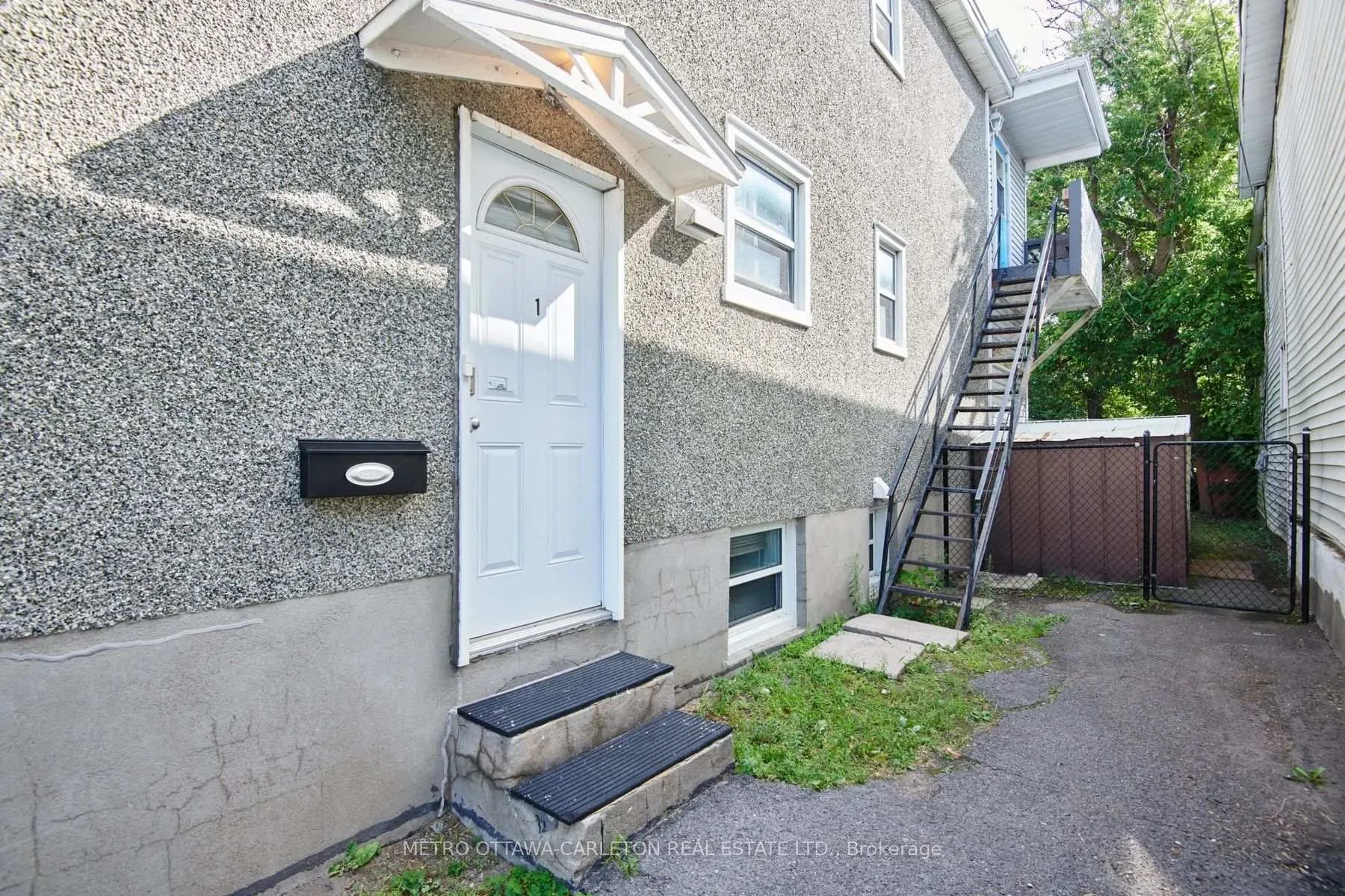 Photo 2 of Unit Unit 1, 309 Parkdale Avenue, Ottawa, Hintonburg — HOMEH