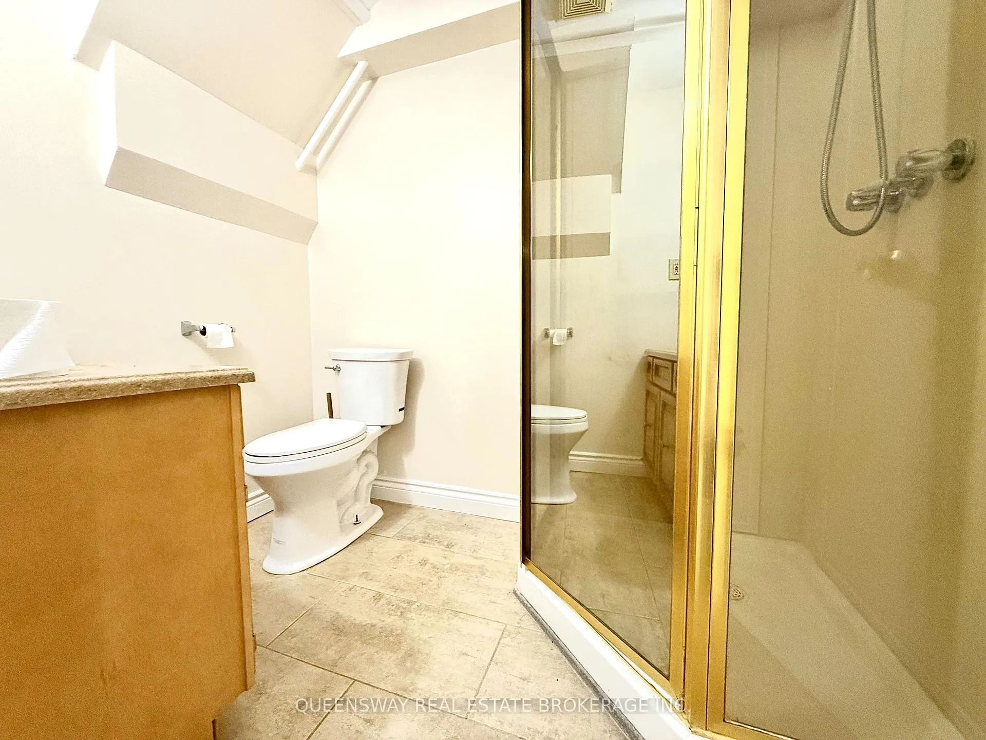 Photo 5 of 2-51 Admiral Road, Ajax, South East — HOMEH