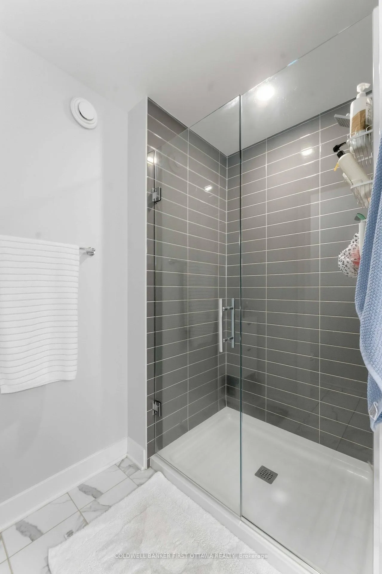 Photo 33 of 542 Borbridge Avenue, Ottawa, Riverside South/Gloucester Glen — HOMEH