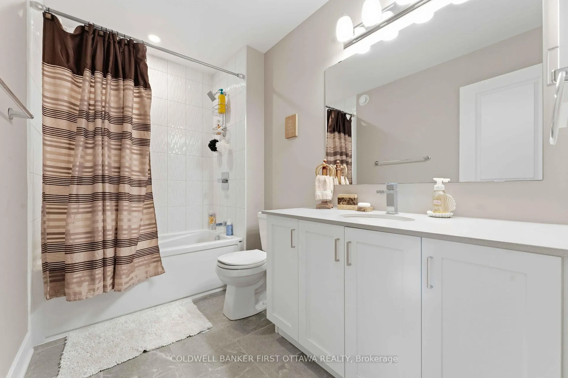 Photo 43 of 542 Borbridge Avenue, Ottawa, Riverside South/Gloucester Glen — HOMEH