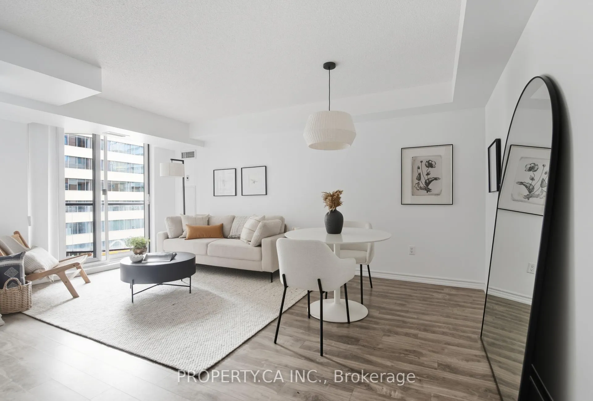 Front of Unit 709, 801 Bay Street
