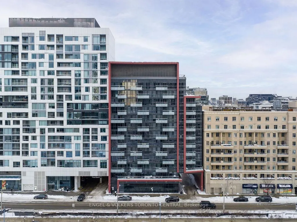 Front of Unit 621, 560 Front Street W