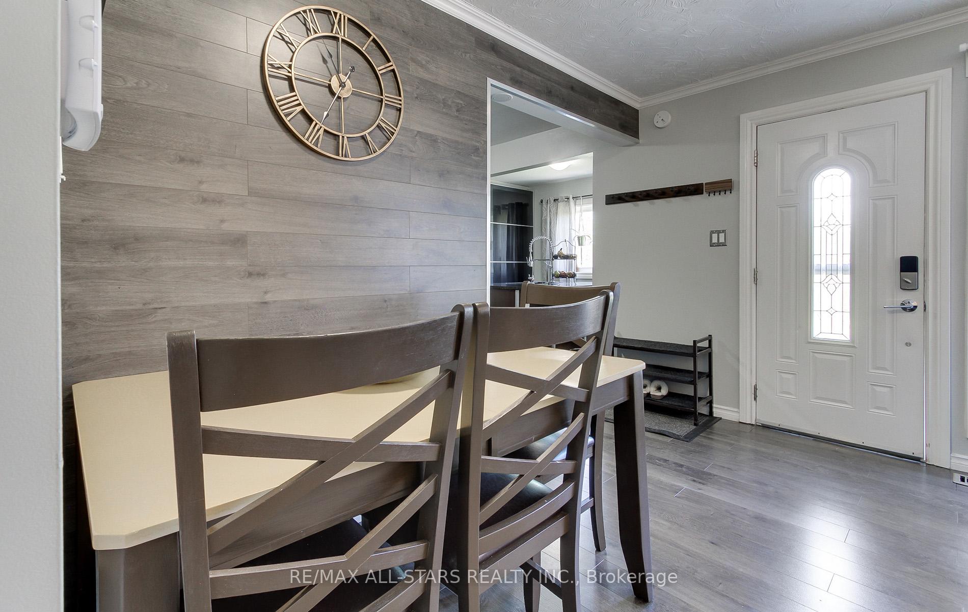 Photo 8 of 297 Walter Drive, Georgina, Keswick South — HOMEH