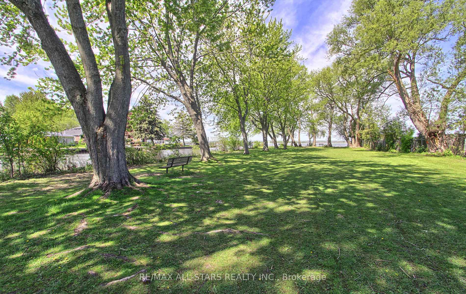 Photo 34 of 297 Walter Drive, Georgina, Keswick South — HOMEH
