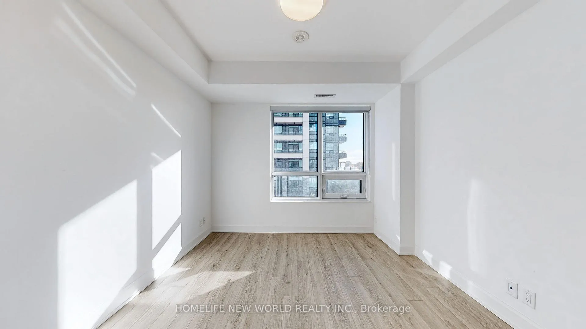 Photo 16 of Unit 303, 18 Water Walk Drive, Markham, Unionville — HOMEH