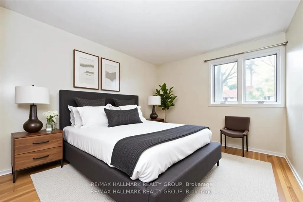 Photo 24 of 71 Viewmount Drive, Ottawa, Meadowlands/Crestview — HOMEH