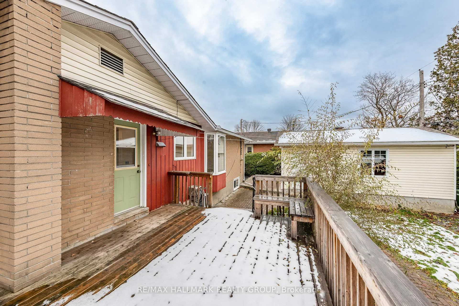 Photo 44 of 71 Viewmount Drive, Ottawa, Meadowlands/Crestview — HOMEH