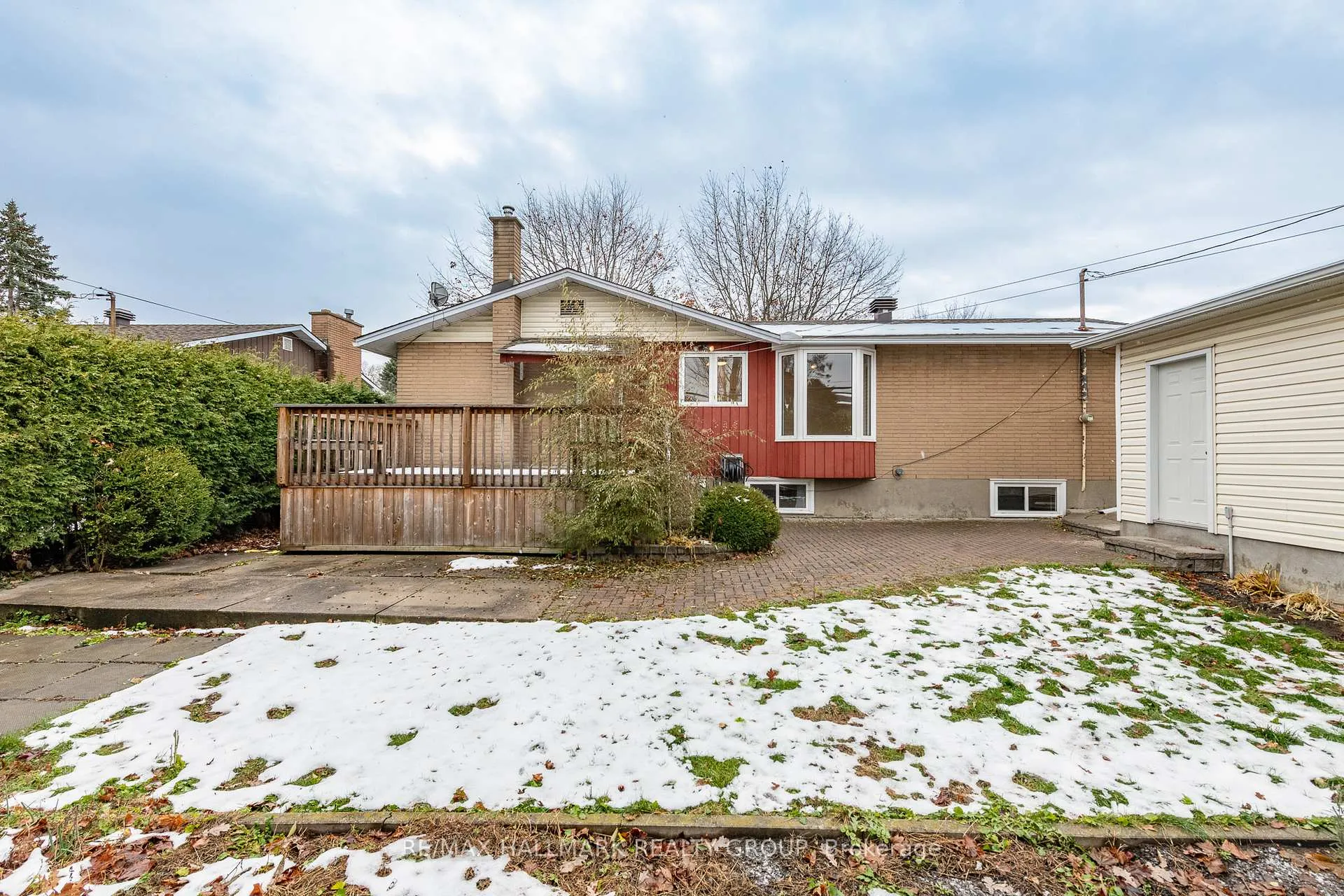Photo 49 of 71 Viewmount Drive, Ottawa, Meadowlands/Crestview — HOMEH