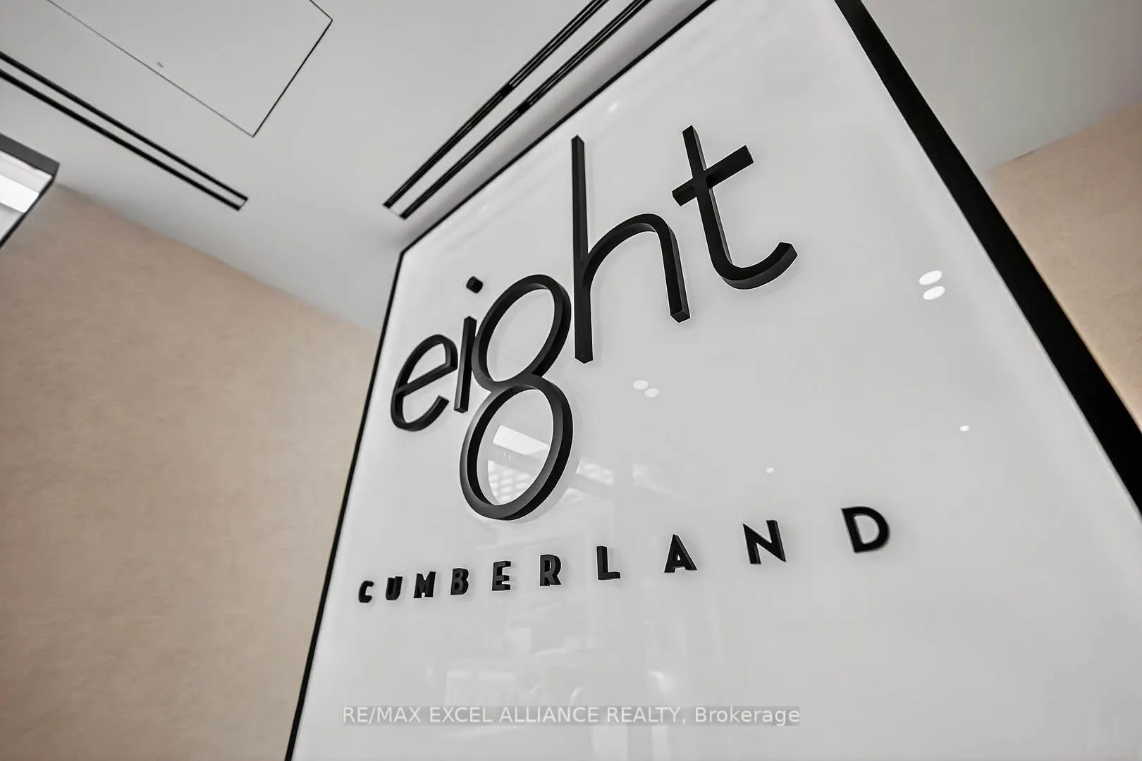 Photo 5 of Unit 2802, 8 Cumberland Street, Toronto, The Annex — HOMEH