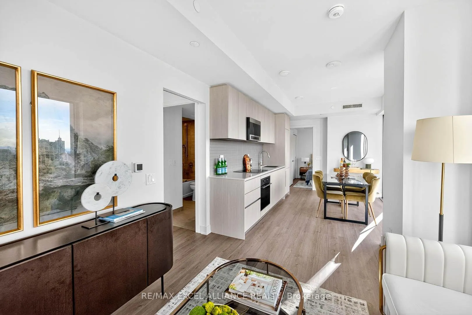 Photo 12 of Unit 2802, 8 Cumberland Street, Toronto, The Annex — HOMEH