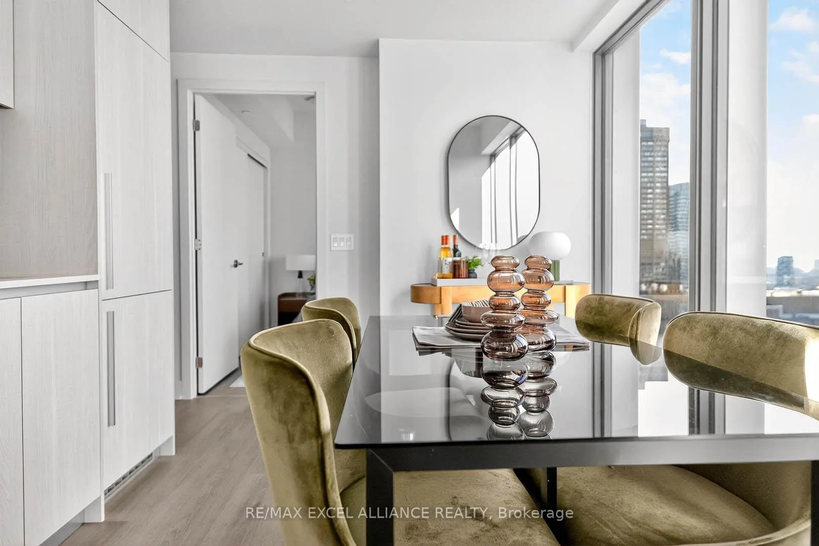 Photo 16 of Unit 2802, 8 Cumberland Street, Toronto, The Annex — HOMEH