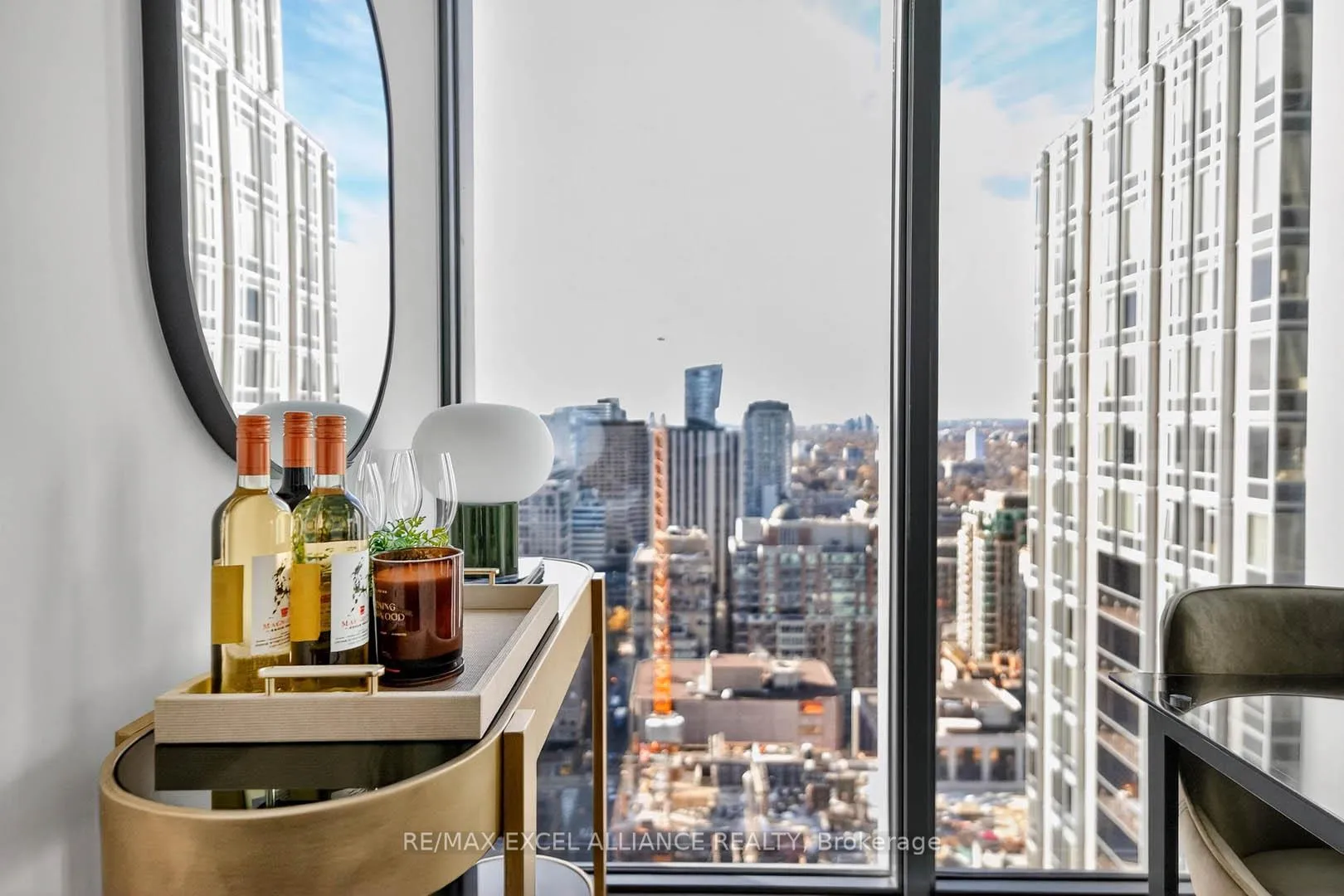 Photo 17 of Unit 2802, 8 Cumberland Street, Toronto, The Annex — HOMEH