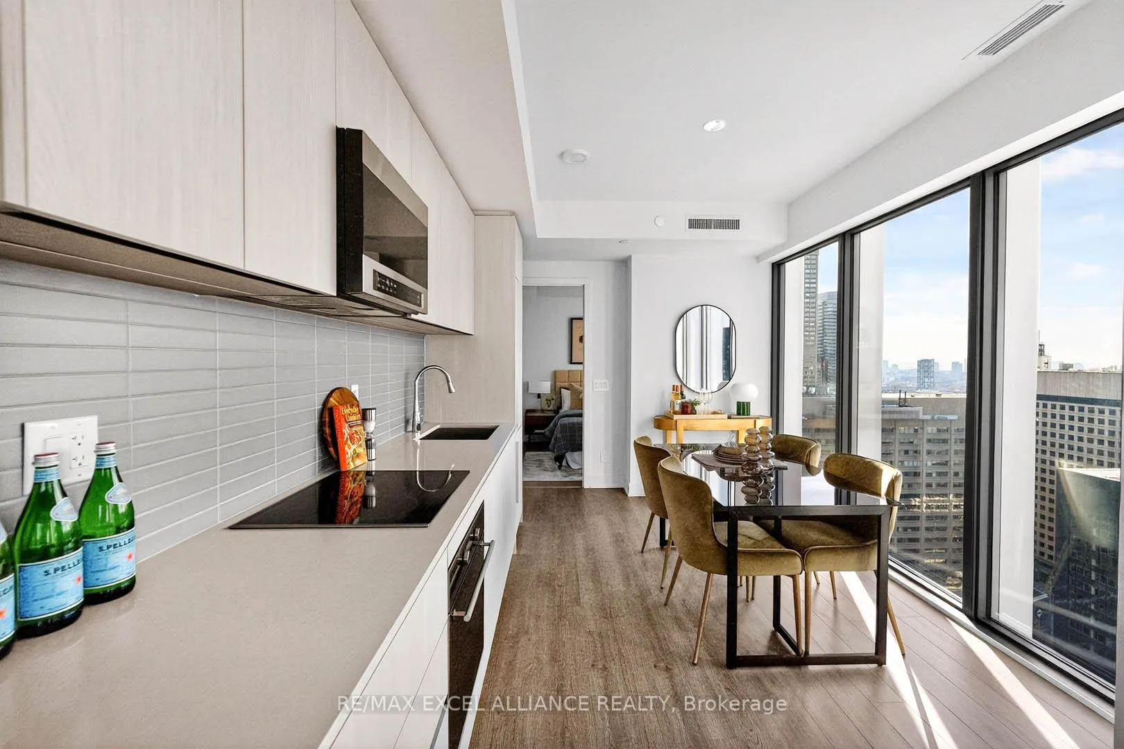 Photo 20 of Unit 2802, 8 Cumberland Street, Toronto, The Annex — HOMEH