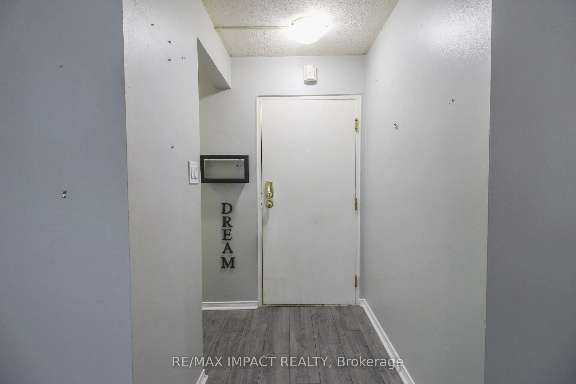 Photo 7 of Unit 112, 454 Centre Street S, Oshawa, Central — HOMEH