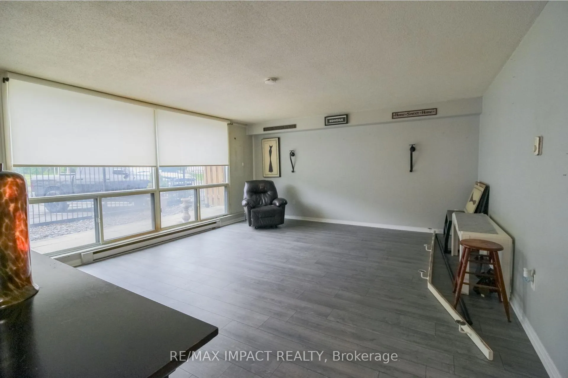 Photo 11 of Unit 112, 454 Centre Street S, Oshawa, Central — HOMEH