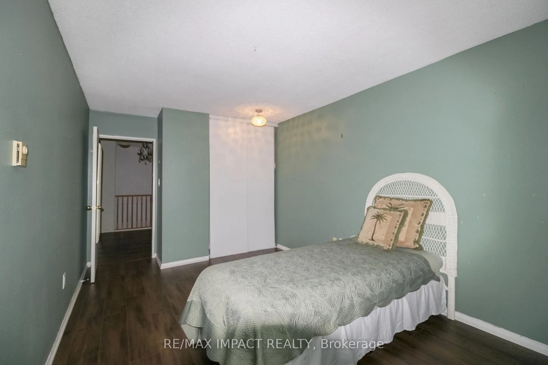 Photo 22 of Unit 112, 454 Centre Street S, Oshawa, Central — HOMEH