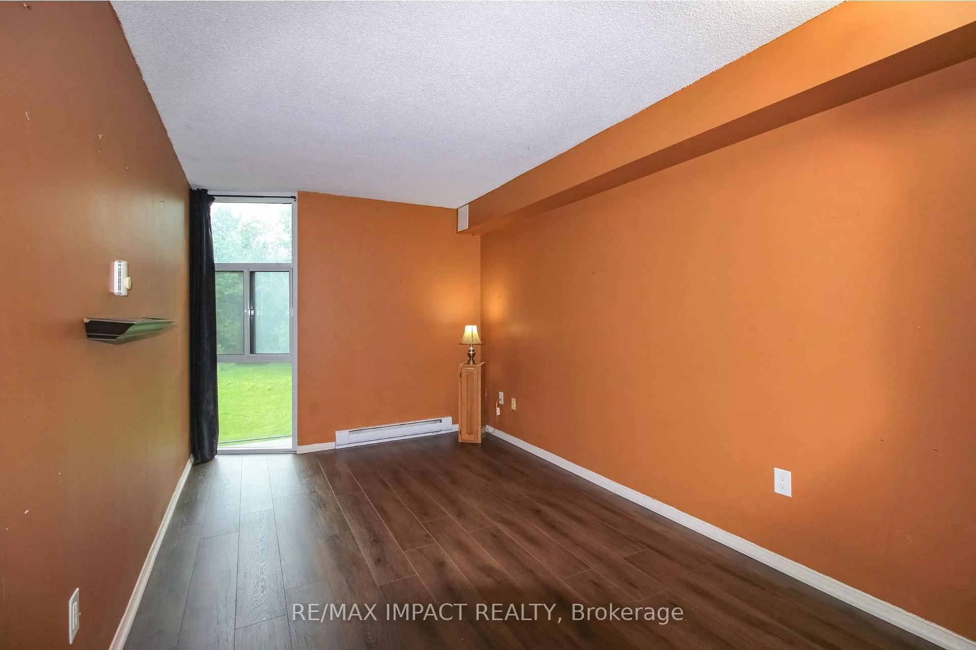 Photo 23 of Unit 112, 454 Centre Street S, Oshawa, Central — HOMEH