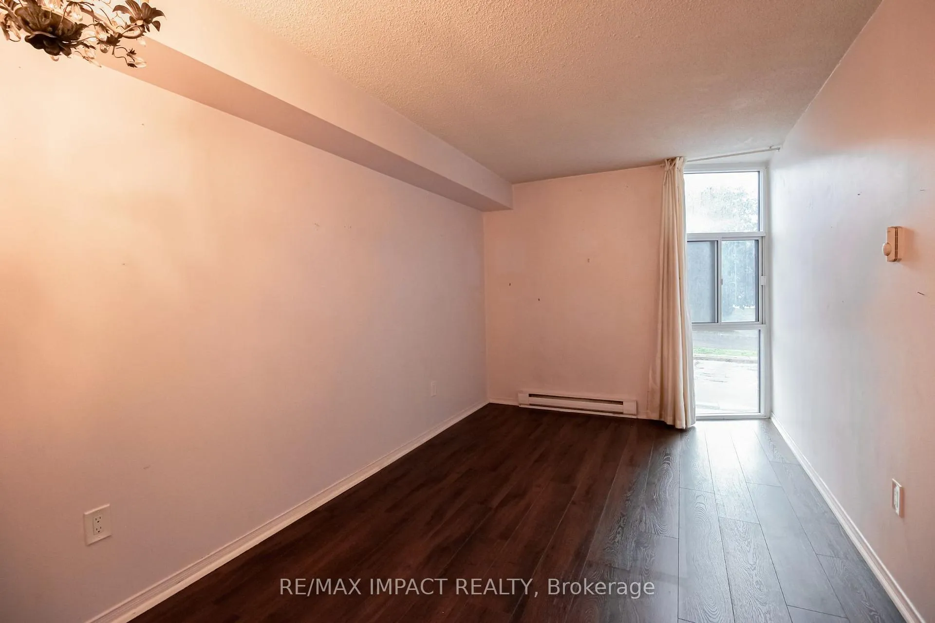 Photo 27 of Unit 112, 454 Centre Street S, Oshawa, Central — HOMEH