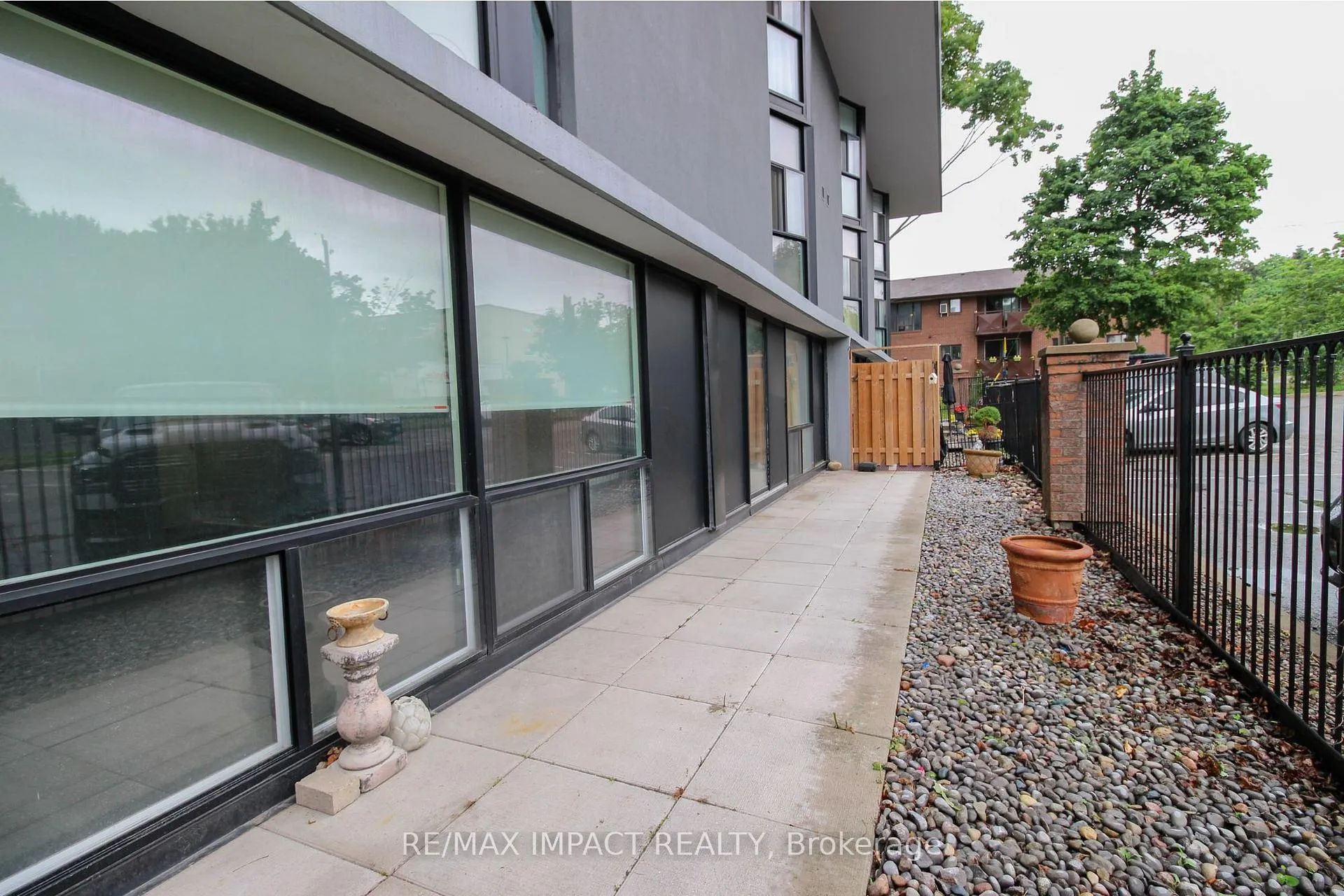 Photo 31 of Unit 112, 454 Centre Street S, Oshawa, Central — HOMEH