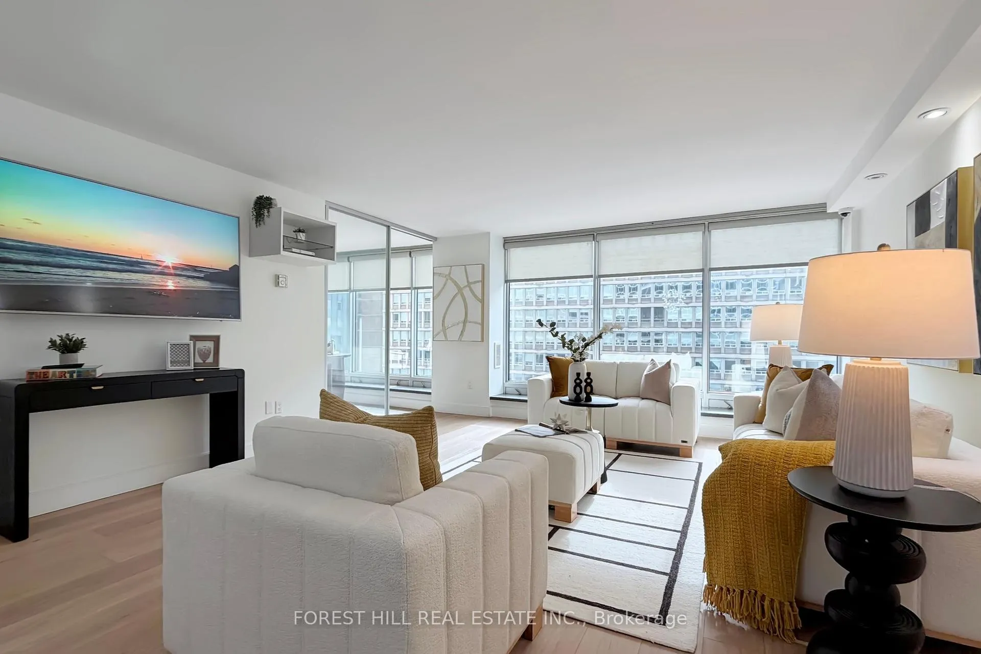 Photo 6 of Unit 710, 110 Bloor Street W, Toronto, The Annex — HOMEH