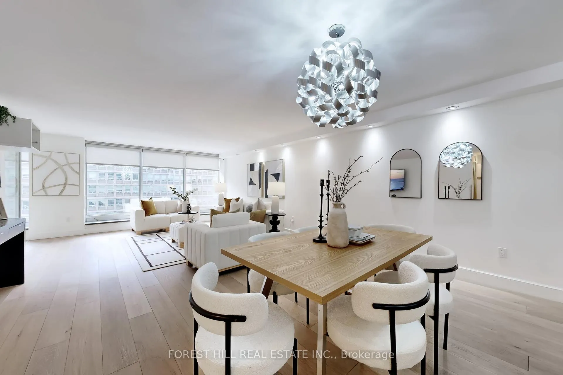 Photo 7 of Unit 710, 110 Bloor Street W, Toronto, The Annex — HOMEH