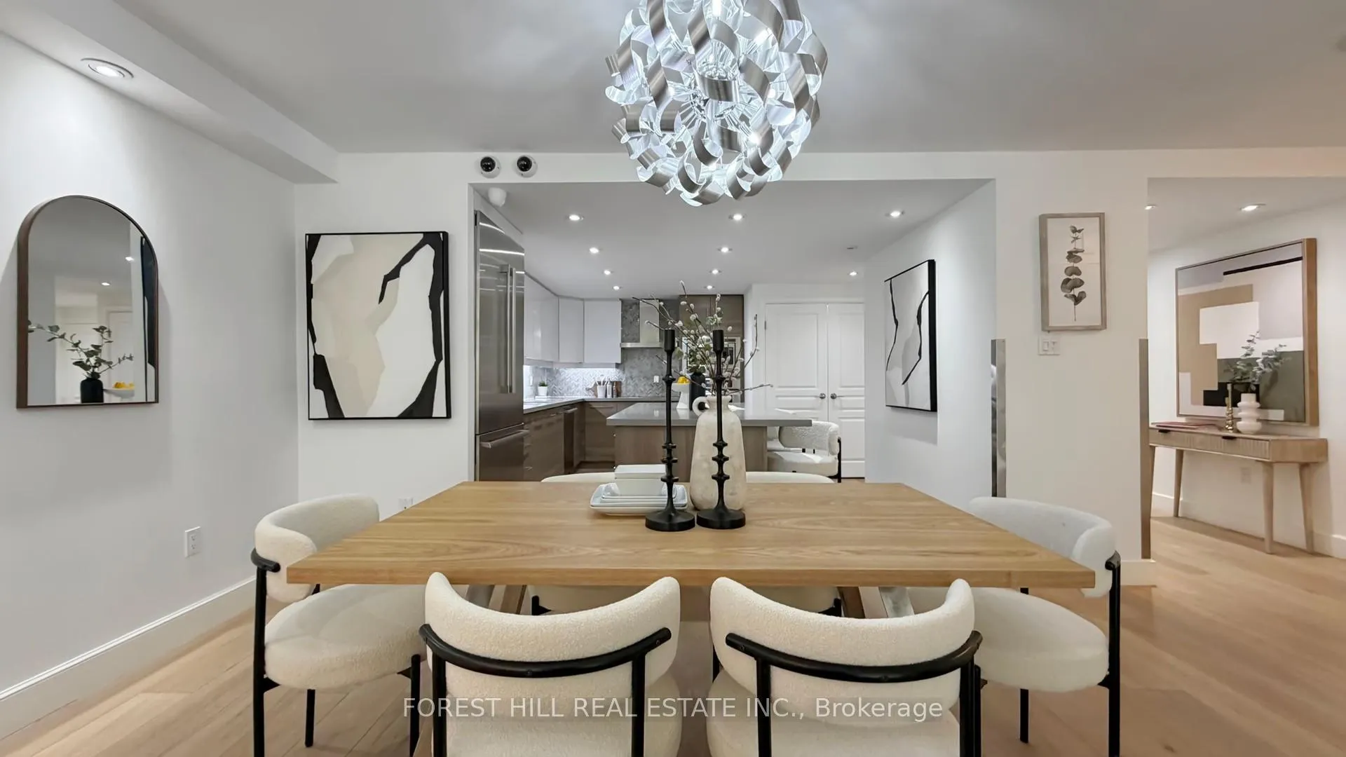 Photo 10 of Unit 710, 110 Bloor Street W, Toronto, The Annex — HOMEH