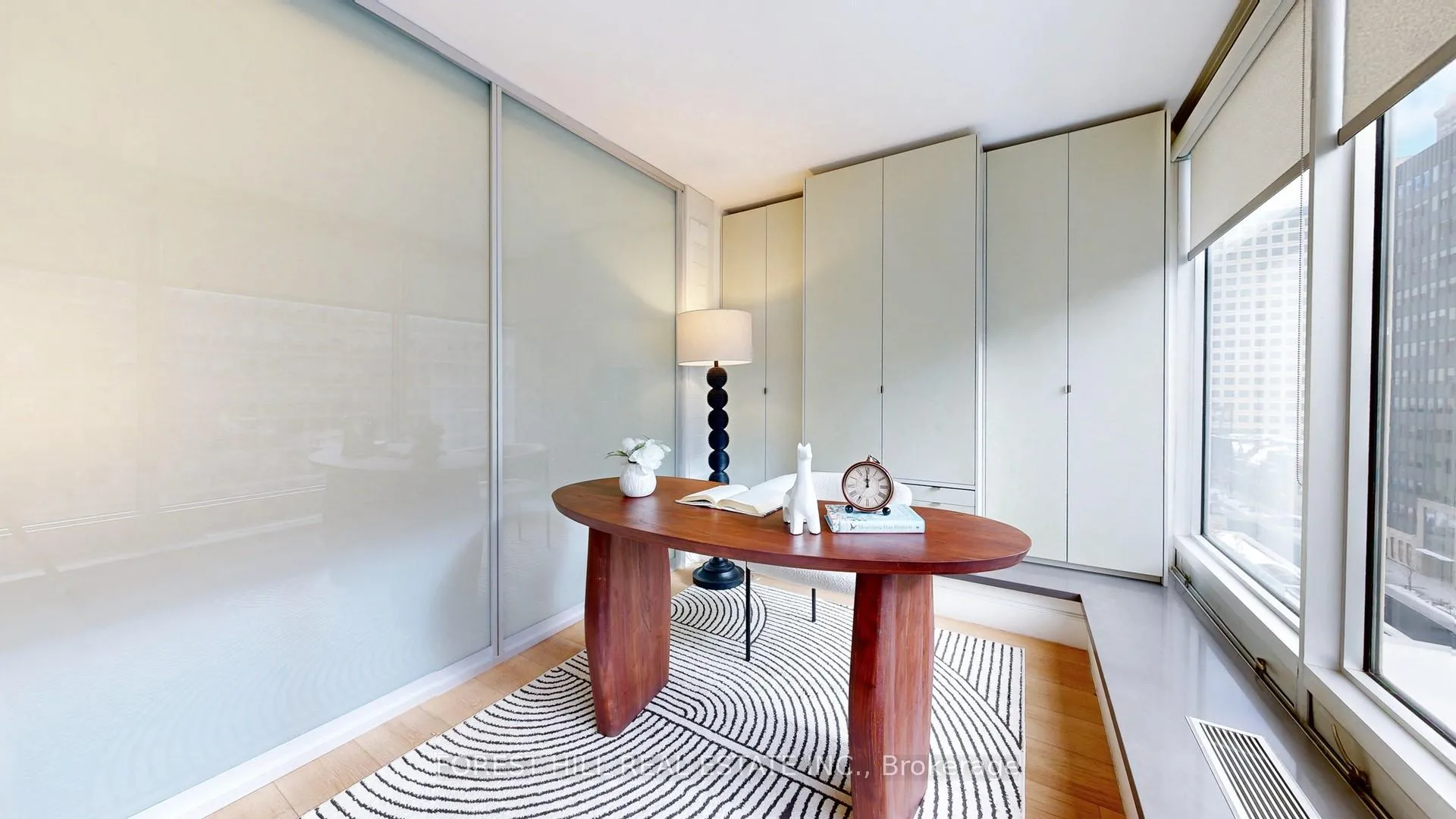 Photo 13 of Unit 710, 110 Bloor Street W, Toronto, The Annex — HOMEH