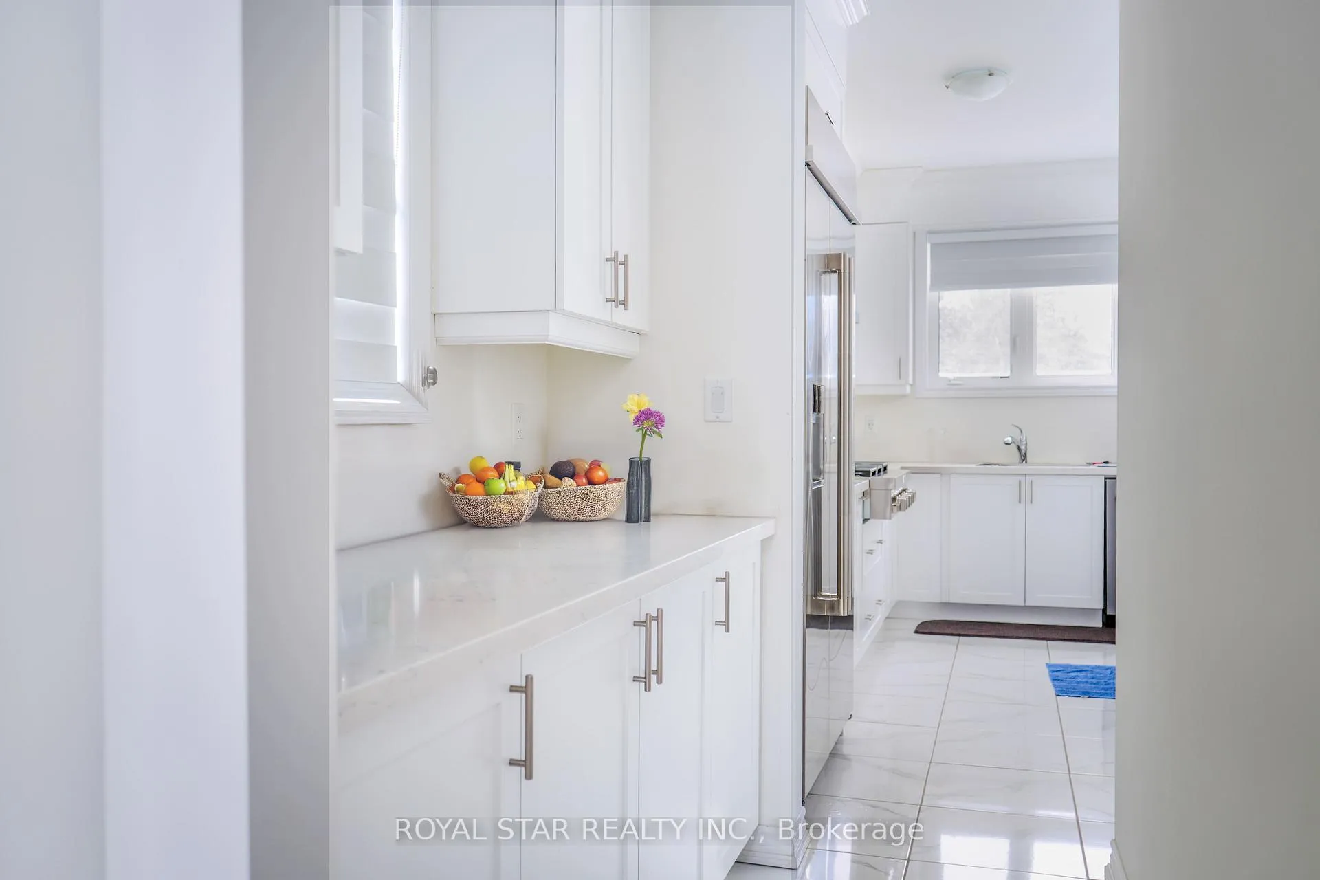 Photo 6 of 144 Rosanne Circle, Wasaga Beach — HOMEH