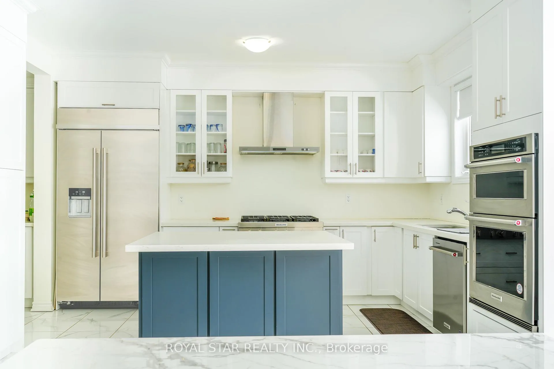 Photo 8 of 144 Rosanne Circle, Wasaga Beach — HOMEH