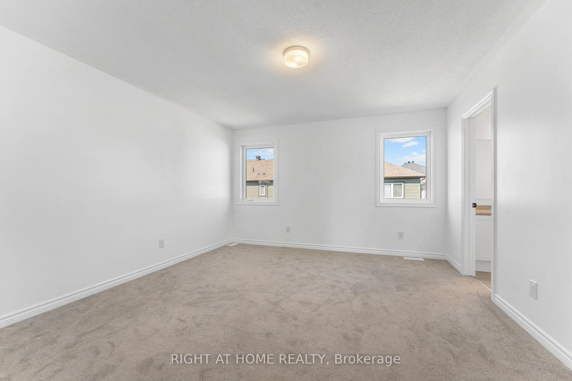 Photo 29 of 47 Mudminnow Crescent, Ottawa, Avalon West — HOMEH