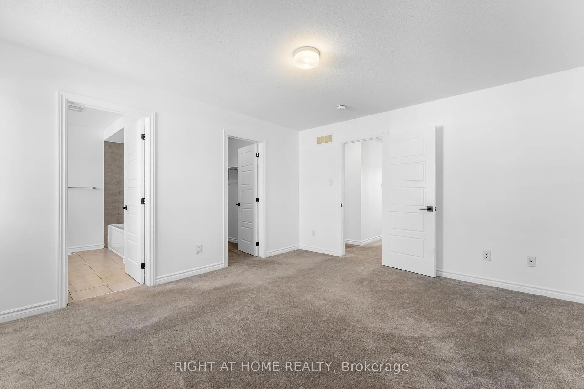 Photo 31 of 47 Mudminnow Crescent, Ottawa, Avalon West — HOMEH