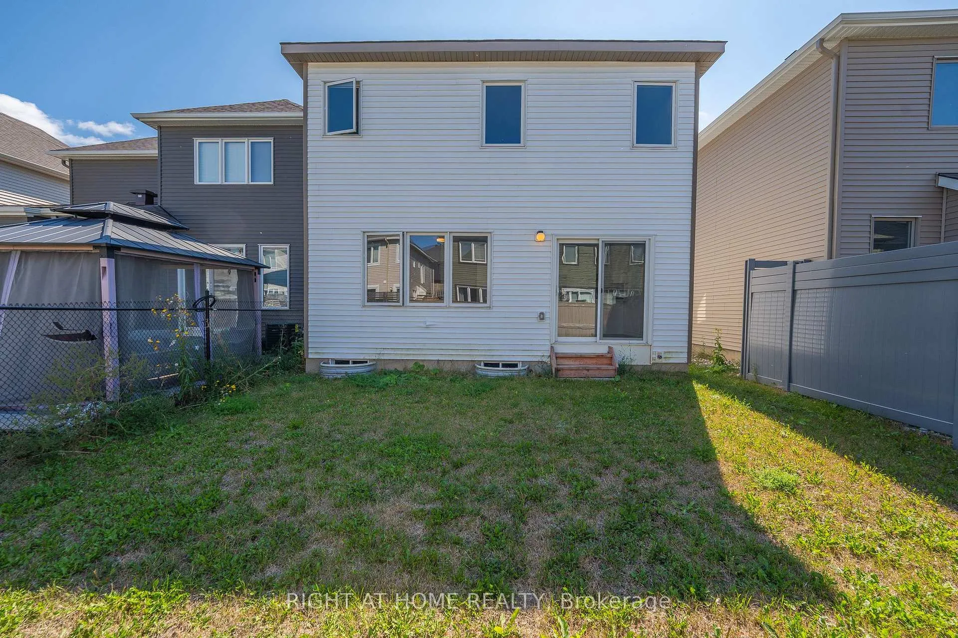 Photo 45 of 47 Mudminnow Crescent, Ottawa, Avalon West — HOMEH