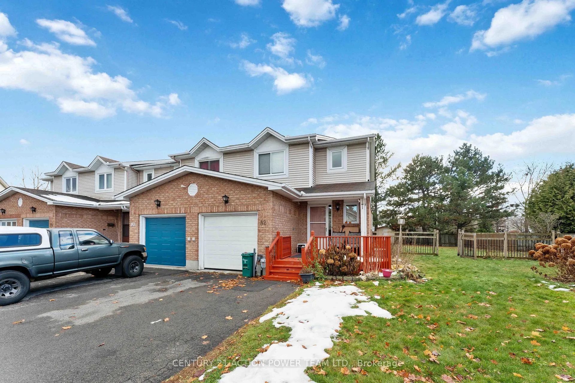 Photo 3 of 82 Burlington Crescent, Ottawa, Hunt Club Park/Greenboro — HOMEH