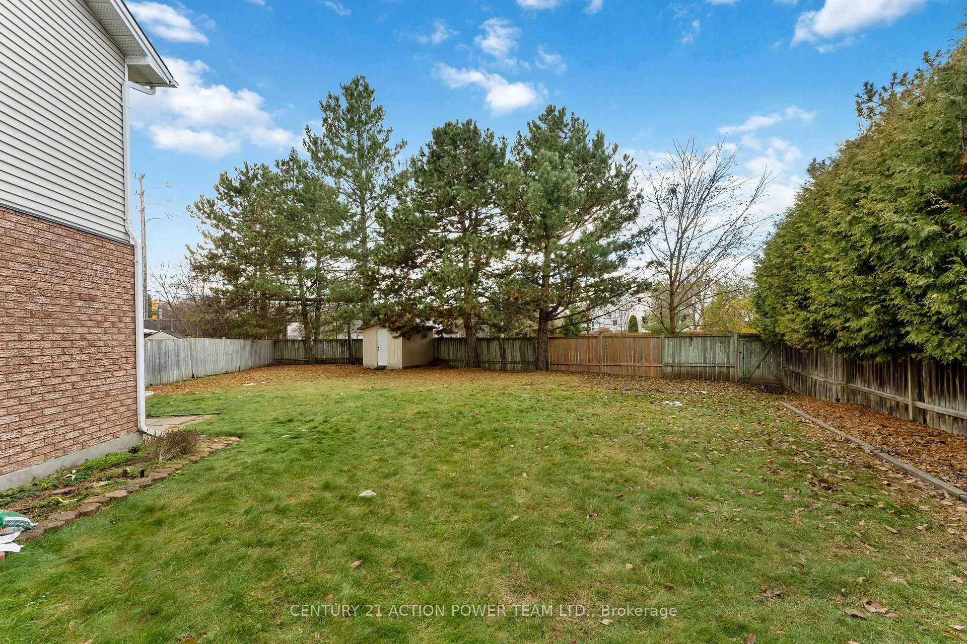 Photo 44 of 82 Burlington Crescent, Ottawa, Hunt Club Park/Greenboro — HOMEH